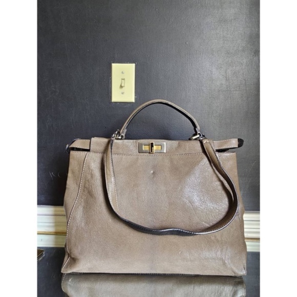 Authentic Fendi Peekaboo Bag Ombre Leather Regular Medium - Picture 16 of 16